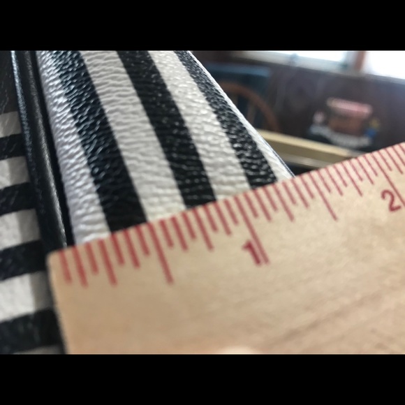 Vera Bradley shoulder bag - Picture 10 of 11